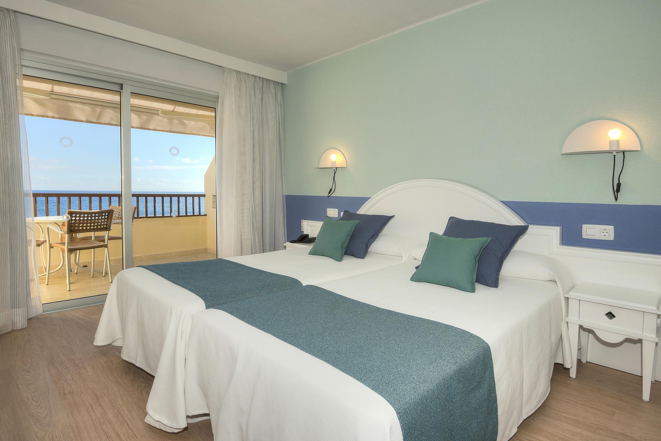 Hovima Jardin Caleta Hotel 3*